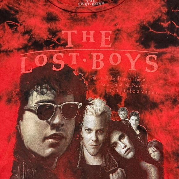 Retro Black and Red The Lost Boys - Vampire Movie Graphic T-Shirt - Size XS - Picture 7 of 8